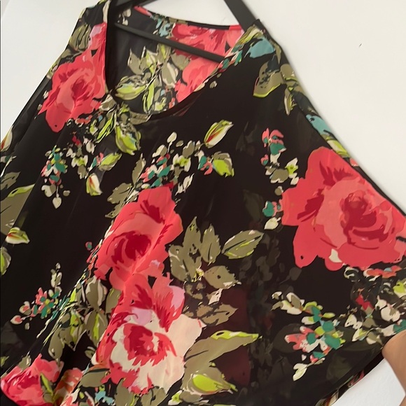 Monroe & Main Black Knee-Length Pencil Skirt - Picture 4 of 7